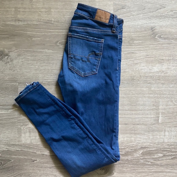 Size 4 super stretch American Eagle Jeans